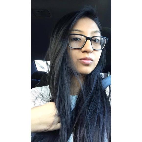 Meet your Posher, Jessica - Picture 1 of 1